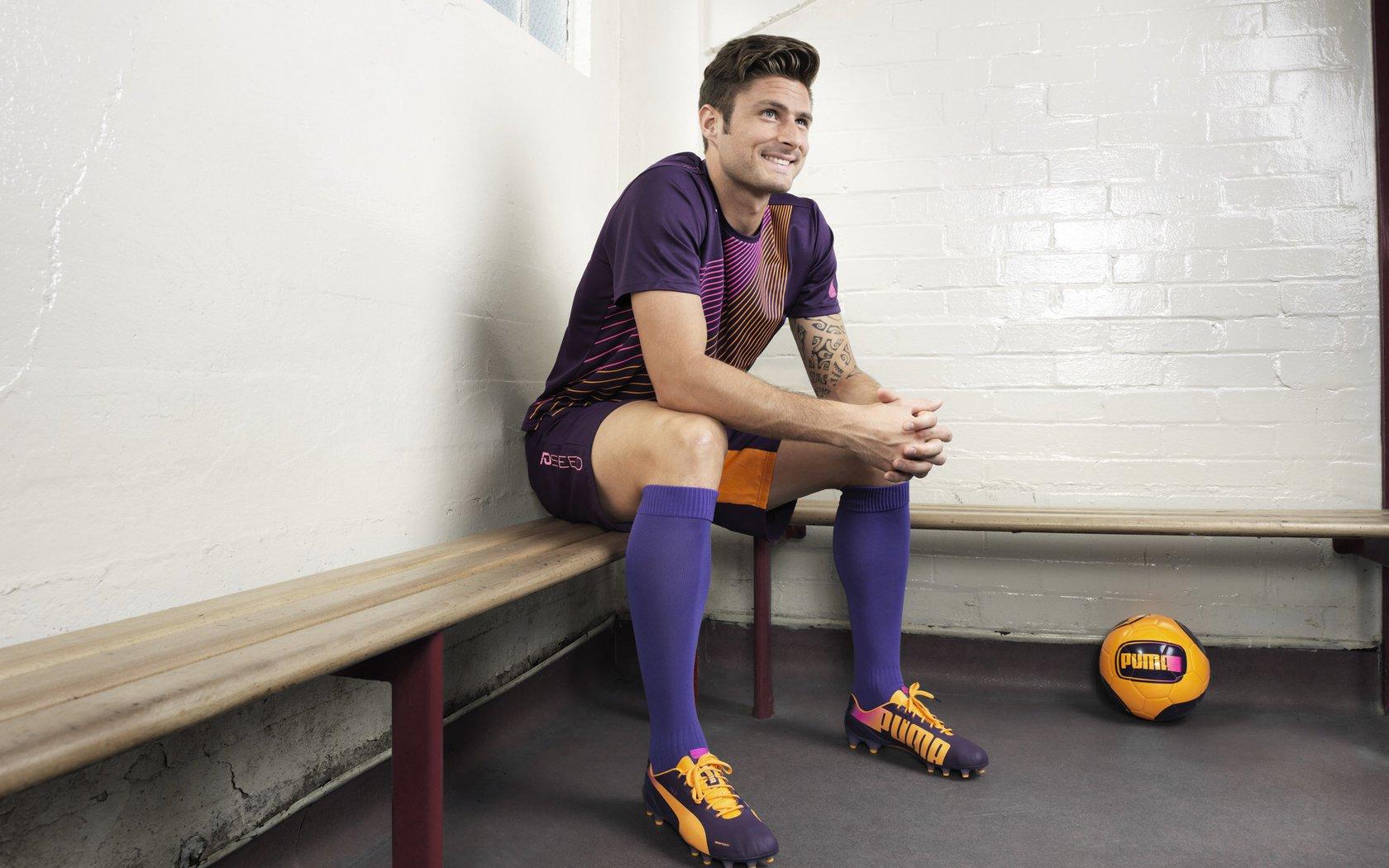 巴媒曝博塔弗戈点头 小安切洛蒂明年世界杯驰援巴西教练组 战术融合或成桑巴军团争冠关键