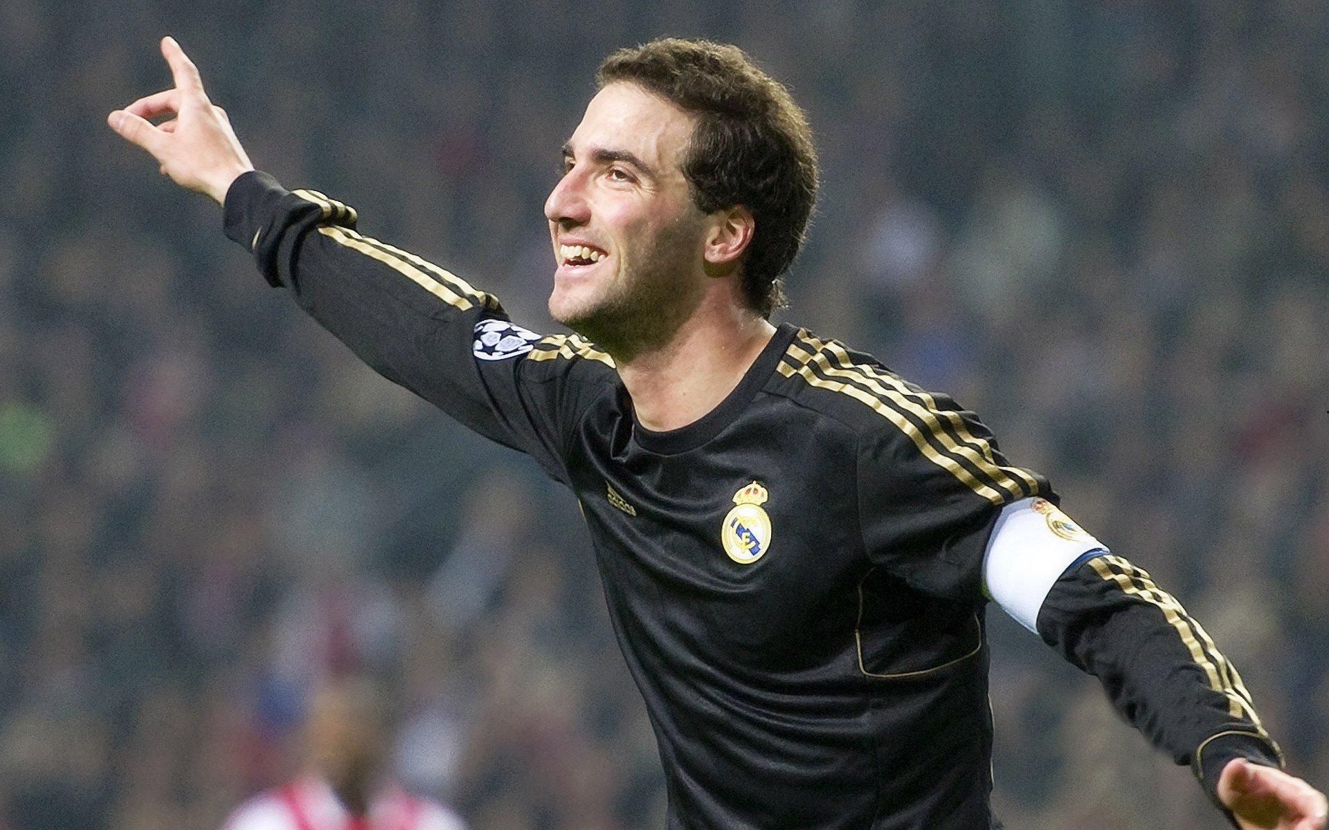 国际米兰坚守底线，卢克曼转会谈判陷入僵局，最新报价锁定4200万欧元加浮动奖金